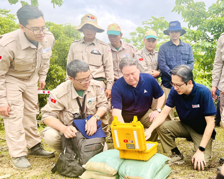 Vietnam, U.S. see encouraging results in settling war consequences